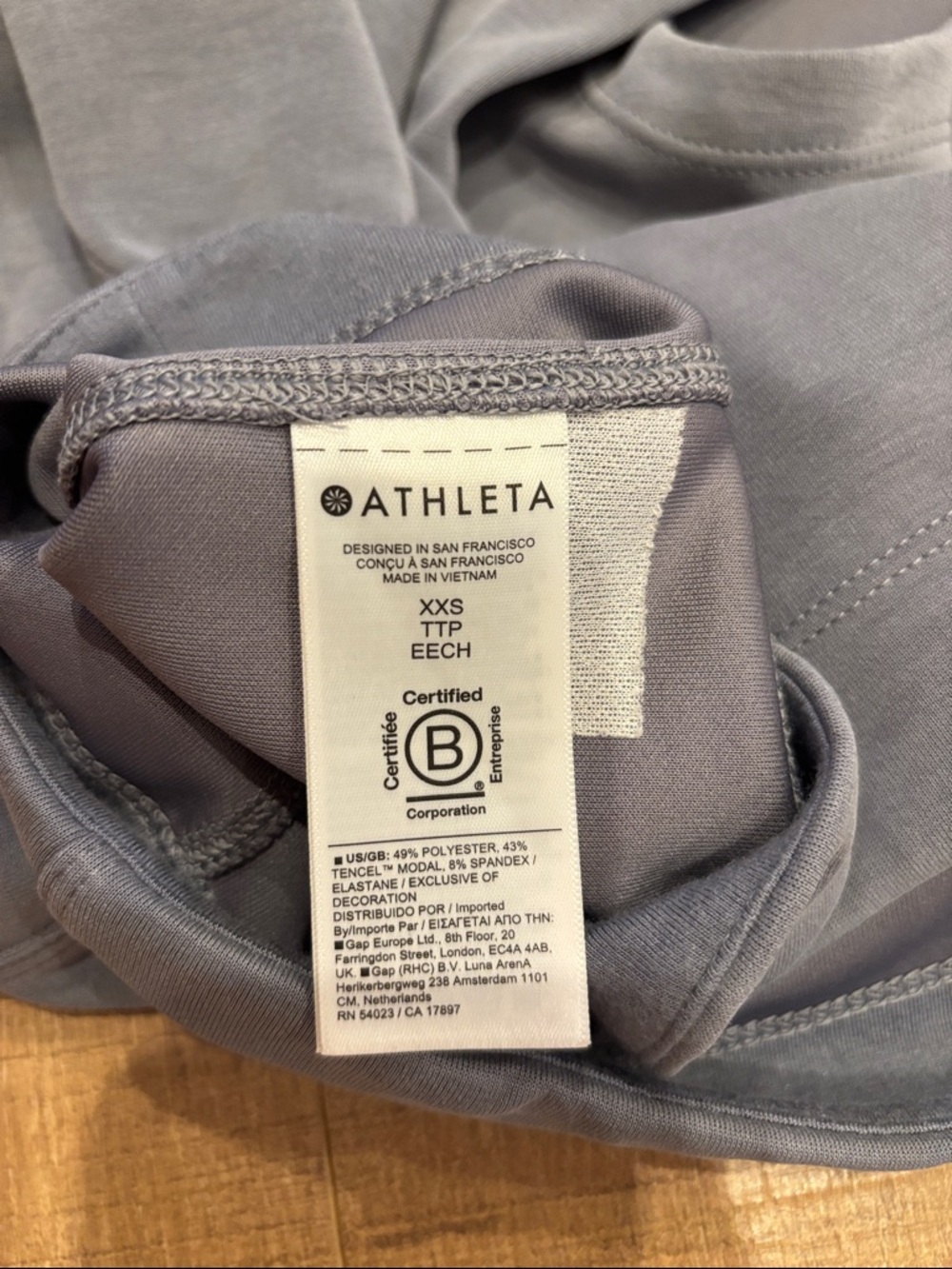 Athleta NWOT two piece matching casual lounge set top and cropped pants - Picture 11 of 12